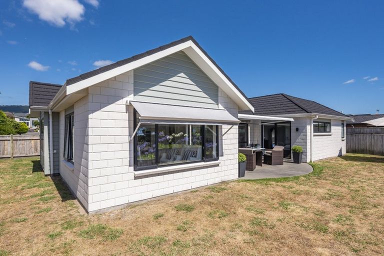 Photo of property in 176 Milne Drive, Paraparaumu, 5032