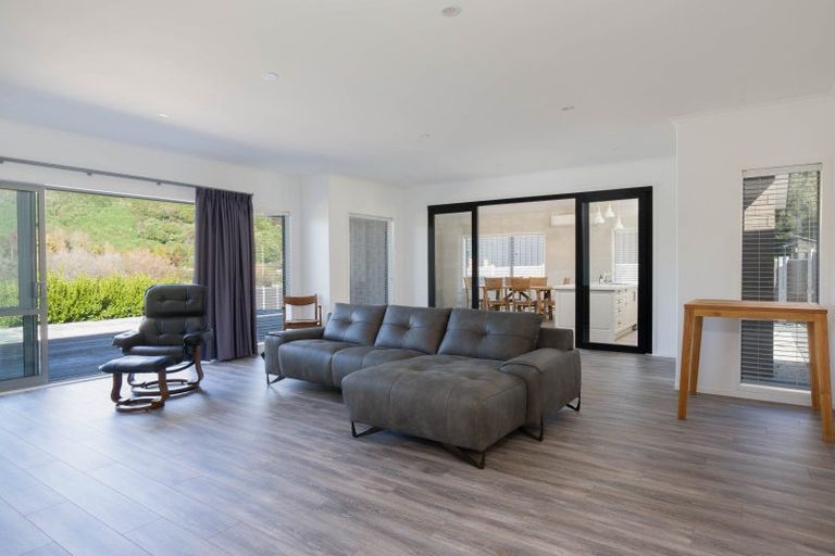 Photo of property in 27 Stevenson Way, Rangatira Park, Taupo, 3330