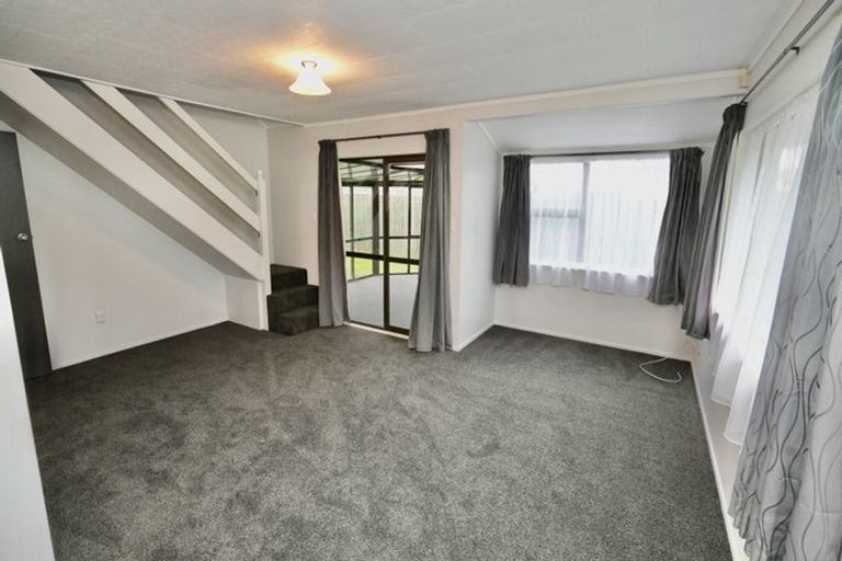 Photo of property in 3 Charisma Court, Kelvin Grove, Palmerston North, 4414