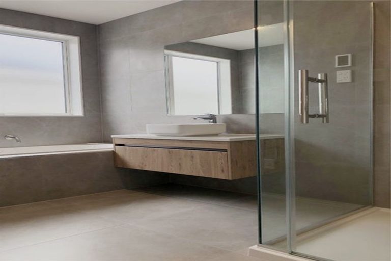 Photo of property in 14 Pampas Drive, Wainui, 0932