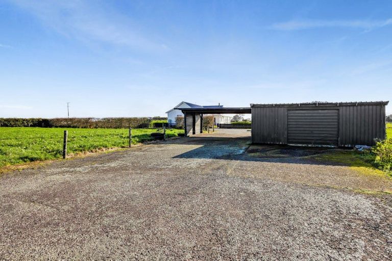 Photo of property in 84 Mawhitiwhiti Road, Normanby, Hawera, 4675