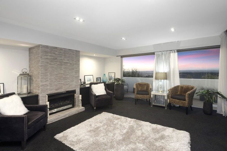 Photo of property in 12 Harry Ell Drive, Cashmere, Christchurch, 8022