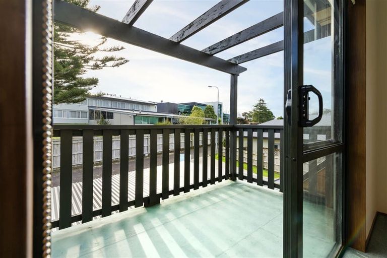 Photo of property in 8 Surrey Lane, Glenview, Hamilton, 3206