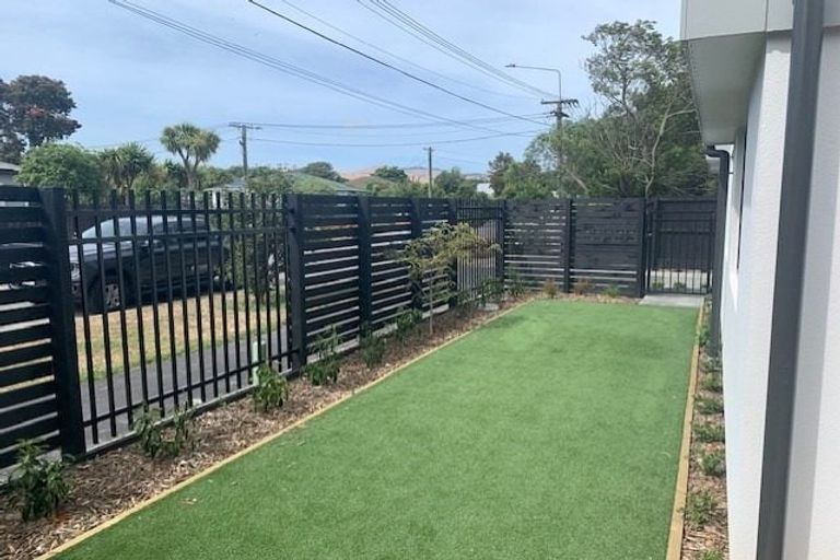 Photo of property in 1/21 Glasgow Street, Phillipstown, Christchurch, 8011