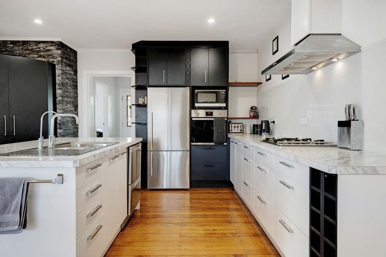 Photo of property in 1/20 Bunnythorpe Road, Papakura, 2110