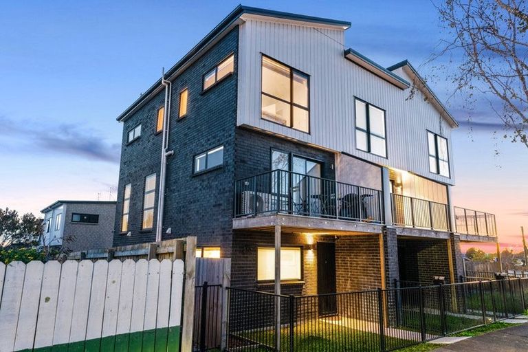 Photo of property in 3/16 Russell Road, Manurewa, Auckland, 2102