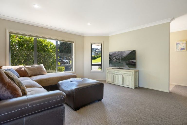 Photo of property in 22 Caldera Close, Pyes Pa, Tauranga, 3112