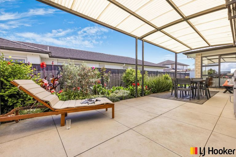 Photo of property in 45 Hadley Wood Drive, Wattle Downs, Auckland, 2103
