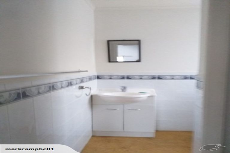 Photo of property in 1 Marnane Terrace, St Andrews, Hamilton, 3200