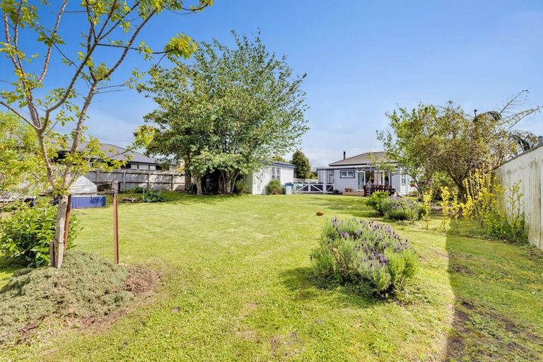 Photo of property in 13 Maire Street, Inglewood, 4330