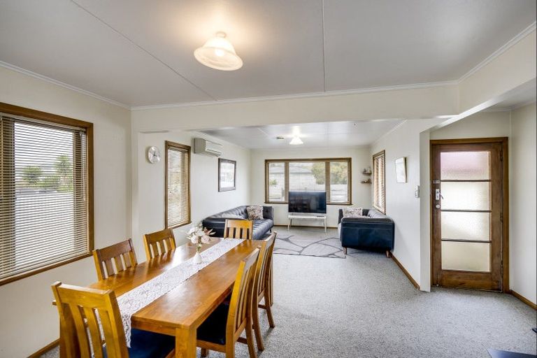 Photo of property in 6 Kauri Street, Taradale, Napier, 4112