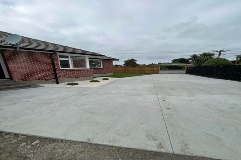 Photo of property in 17 Erin Crescent, Mairehau, Christchurch, 8013