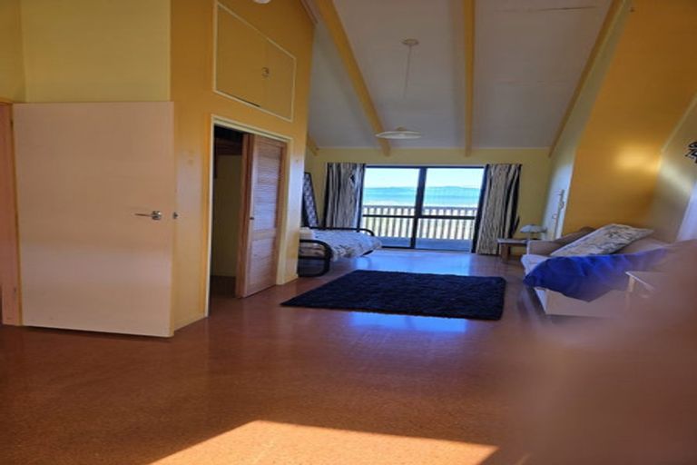 Photo of property in 1251 East Coast Road, Whakatiwai, Miranda, 2473