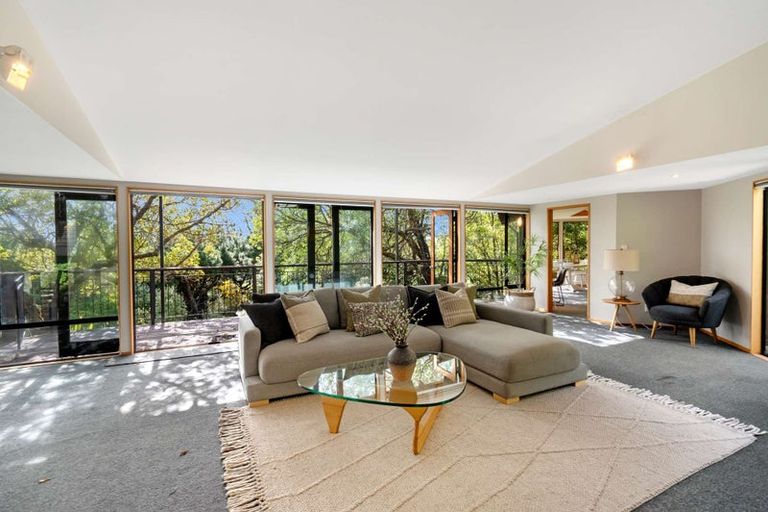 Photo of property in 887 Cashmere Road, Halswell, Christchurch, 8025