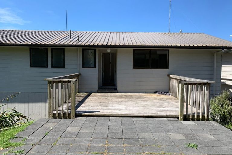 Photo of property in 1/35 D'oyly Drive, Stanmore Bay, Whangaparaoa, 0932