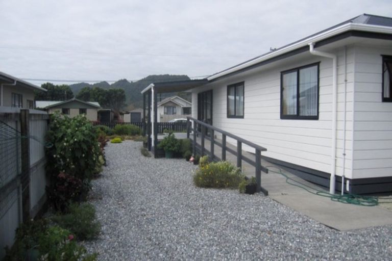 Photo of property in 8 Collins Street, Blaketown, Greymouth, 7805