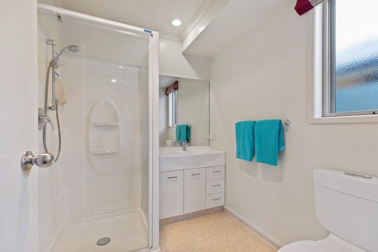 Photo of property in 27 Marshwood Place, Papamoa Beach, Papamoa, 3118