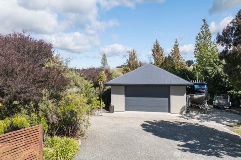 Photo of property in 69 Chaytor Road, Upper Moutere, 7173