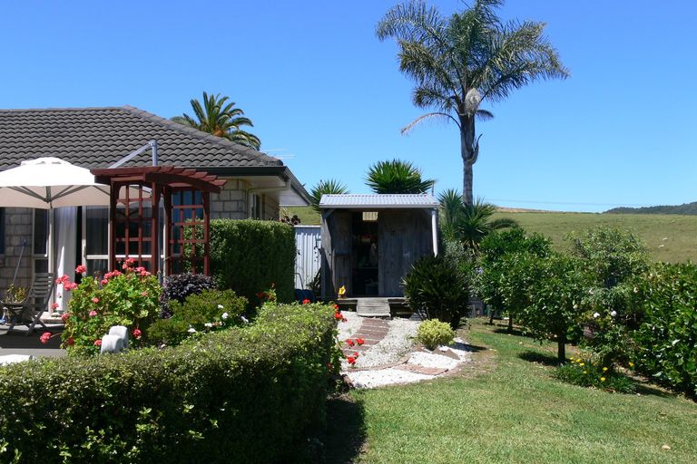 Photo of property in 4 Nautical Drive, Haruru, 0204