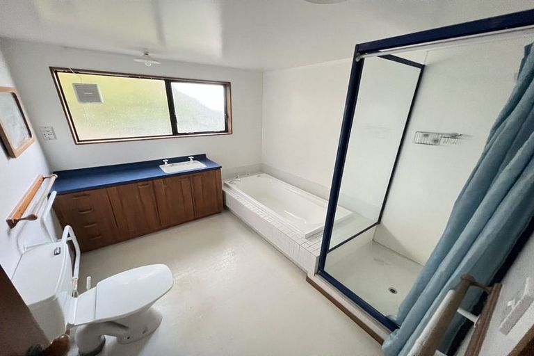 Photo of property in 20a Govind Grove, Ngaio, Wellington, 6035