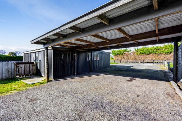 Photo of property in 84 Mawhitiwhiti Road, Normanby, Hawera, 4675
