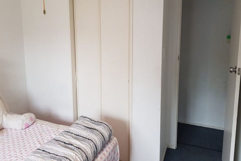 Photo of property in 54 Momorangi Crescent, Redwood, Christchurch, 8051