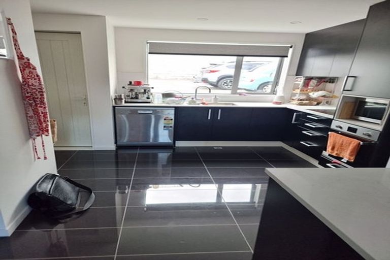 Photo of property in 9/24 Princess Terrace, Newtown, Wellington, 6021