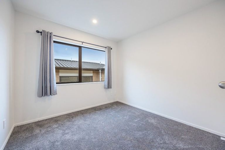 Photo of property in 13c Tenbless Court, Unsworth Heights, Auckland, 0632