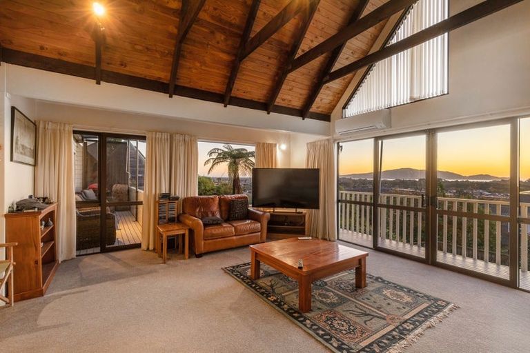 Photo of property in 134 Winara Avenue, Waikanae, 5036