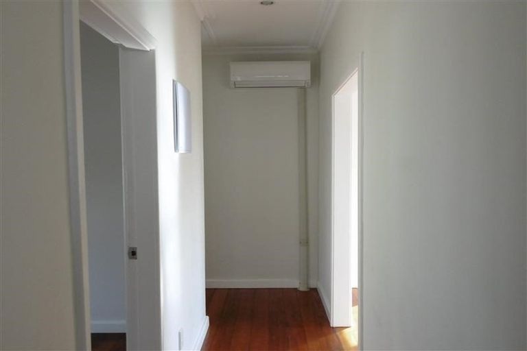 Photo of property in 211 Carrington Street, Vogeltown, New Plymouth, 4310