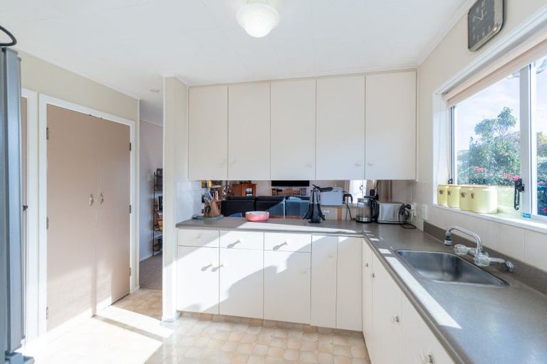 Photo of property in 11b Waddington Drive, Naenae, Lower Hutt, 5011