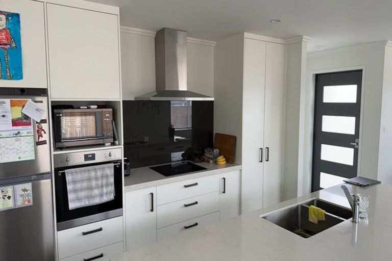 Photo of property in 14 Stingray Drive, Omokoroa, 3114