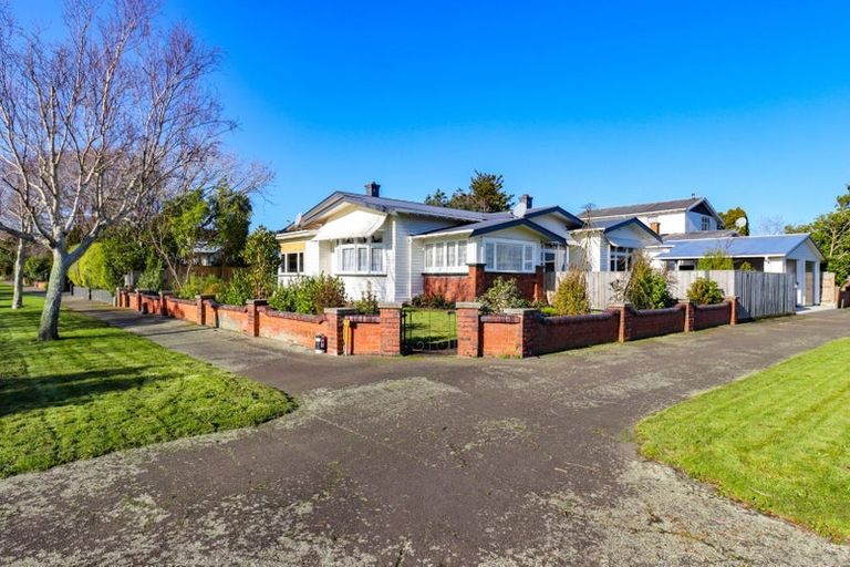 Photo of property in 24 Aroha Street, Takaro, Palmerston North, 4410