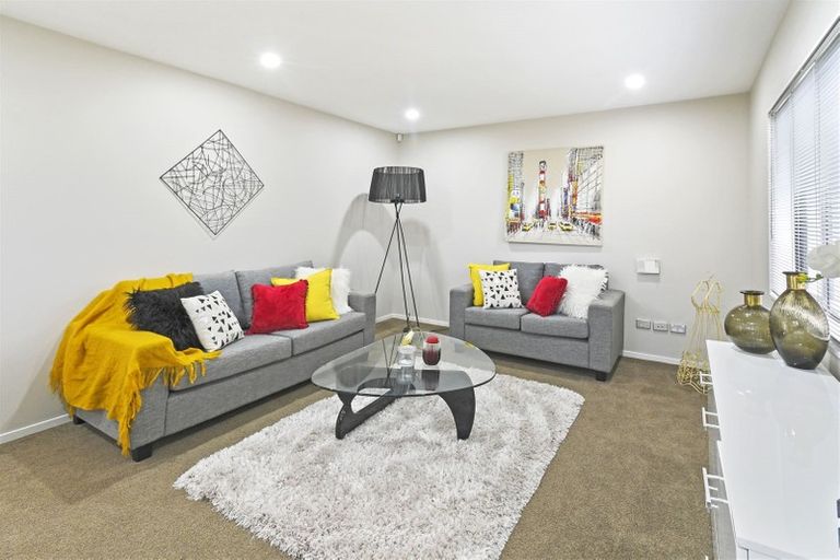 Photo of property in 53 Tarapiroe Avenue, Takanini, 2112