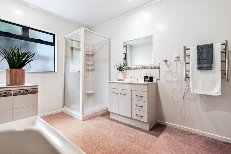 Photo of property in 17a Mitcham Avenue, Forest Lake, Hamilton, 3200