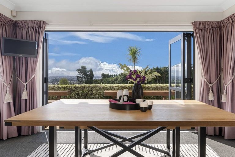 Photo of property in 32 Roger Guy Place, Welcome Bay, Tauranga, 3175