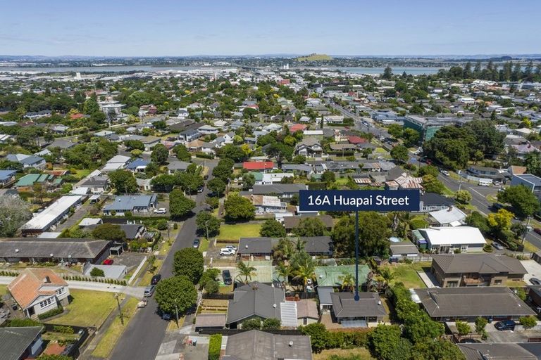 Photo of property in 16a Huapai Street, Onehunga, Auckland, 1061
