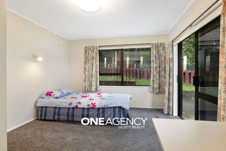 Photo of property in 27a Shackle Lane, Whitby, Porirua, 5024