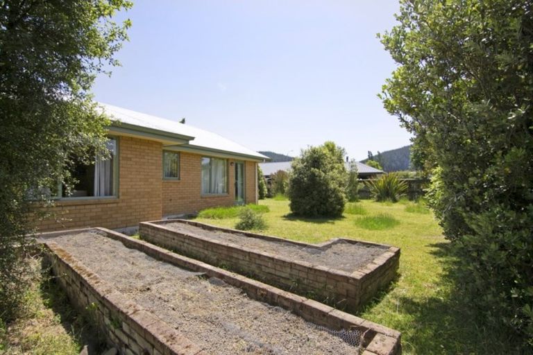 Photo of property in 18 Whiting Drive, Wakefield, 7025