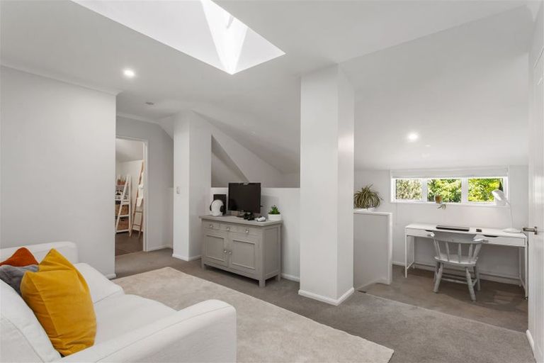 Photo of property in 35 Hawford Road, Opawa, Christchurch, 8023