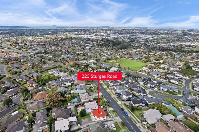 Photo of property in 223 Sturges Road, Henderson, Auckland, 0612
