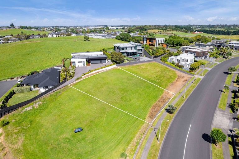 Photo of property in 20 Links Drive, Waiwhakaiho, New Plymouth, 4312