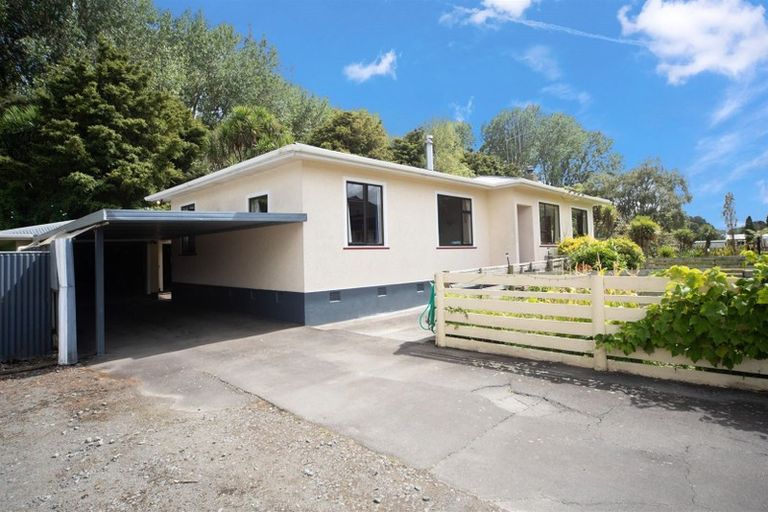 Photo of property in 7 Kotukutuku Road, Hunterville, 4730