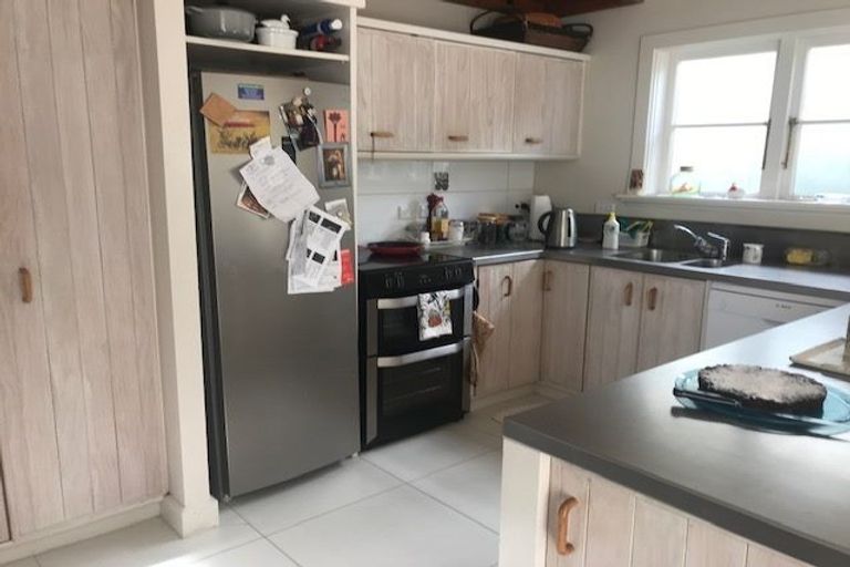 Photo of property in 10 Parliament Street, Thorndon, Wellington, 6011