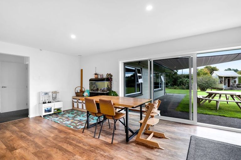 Photo of property in 5 Dunn Street, Egmont Village, 4372