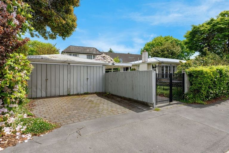 Photo of property in 63 Sevenoaks Drive, Bryndwr, Christchurch, 8053