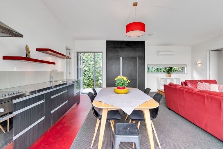 Photo of property in 460a Devon Street West, Lynmouth, New Plymouth, 4310