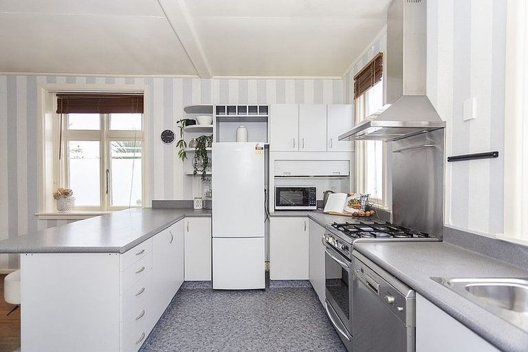 Photo of property in 48 Ure Street, South Hill, Oamaru, 9400