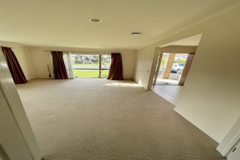 Photo of property in 133 Middlefield Drive, Flat Bush, Auckland, 2016