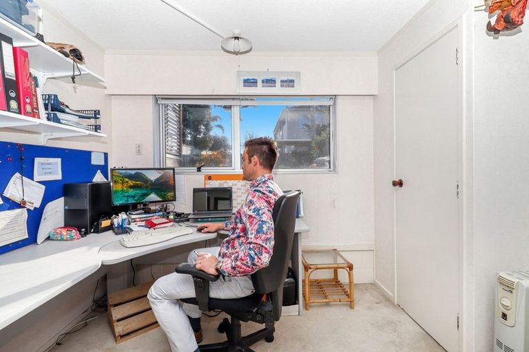 Photo of property in 11 Endeavour Avenue, Welcome Bay, Tauranga, 3112